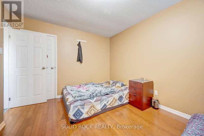 60 Martindale Crescent — photo 23 of 40