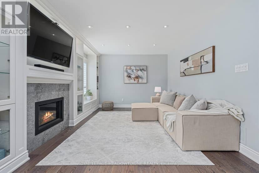63 Craig Crescent — photo 6 of 40