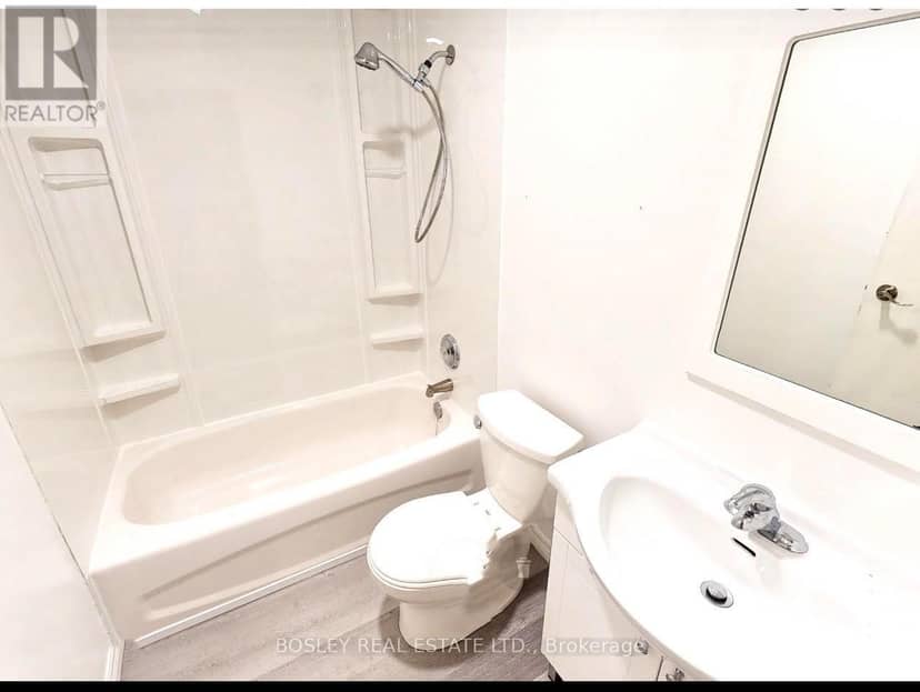 2963 Dundas Street W — photo 18 of 32