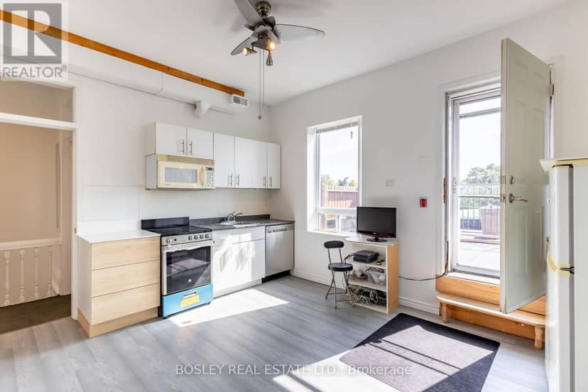 2963 Dundas Street W, Toronto, photo 5