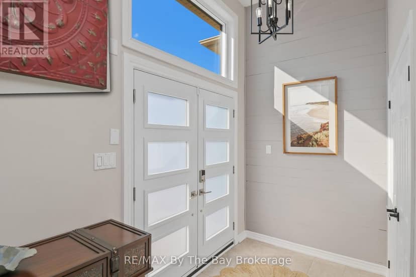 18 Maple Drive — photo 11 of 40