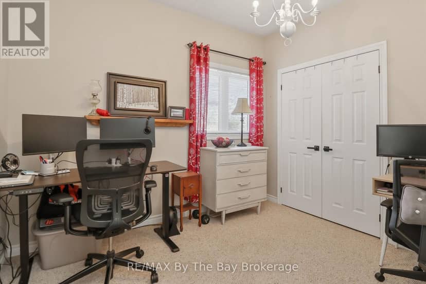 18 Maple Drive — photo 30 of 40