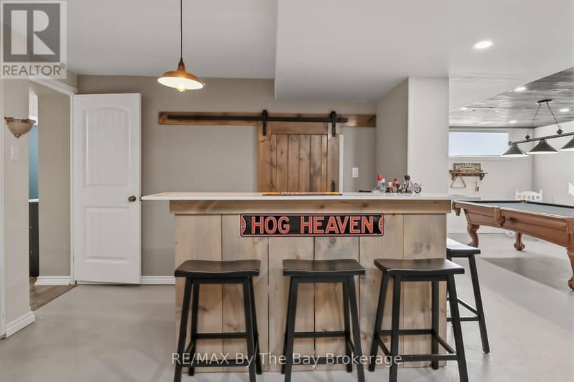 18 Maple Drive — photo 40 of 40