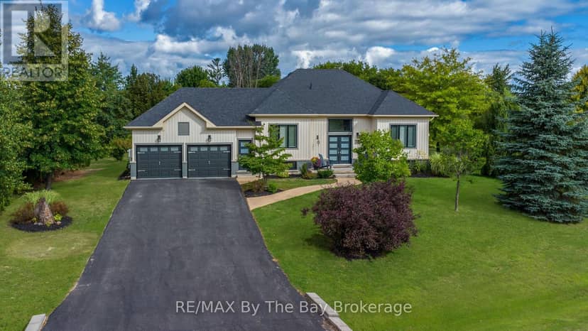 18 Maple Drive — photo 8 of 40