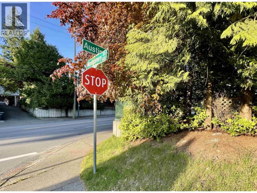 2000 AUSTIN AVENUE, Coquitlam, photo 3