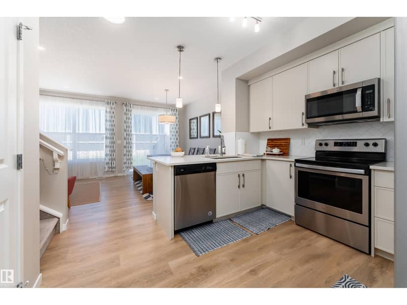 2520 152 AV NW — photo 14 of 40
