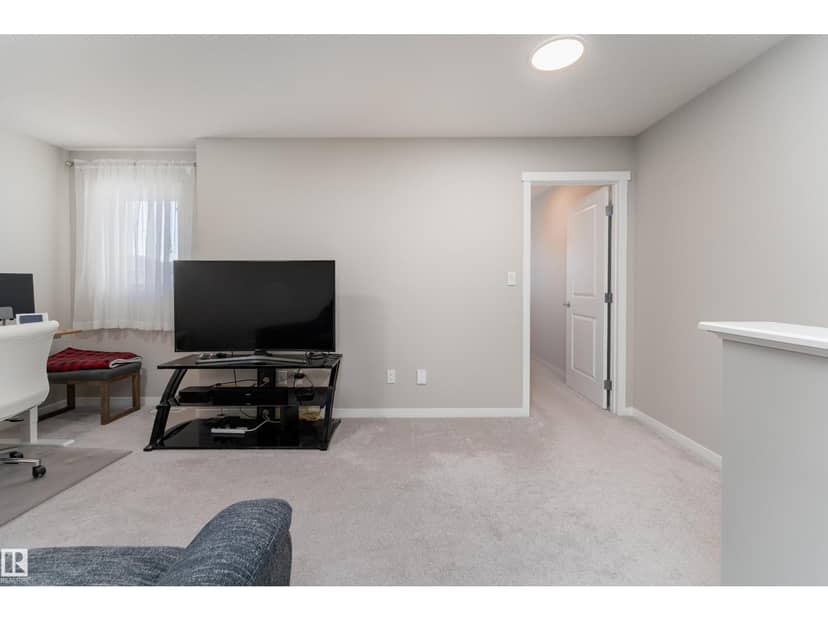 2520 152 AV NW — photo 18 of 40