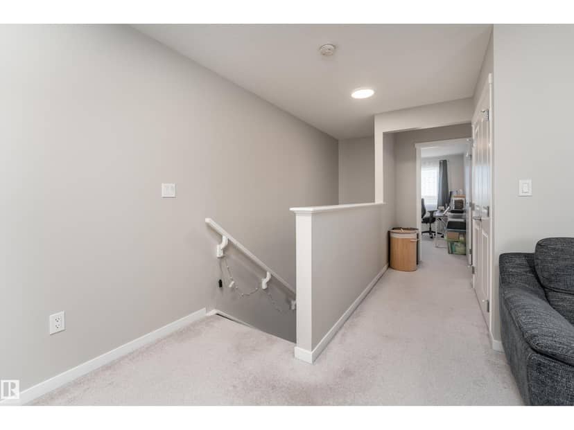 2520 152 AV NW — photo 26 of 40