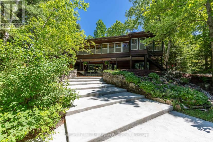 370 Highway 17 E, North Bay