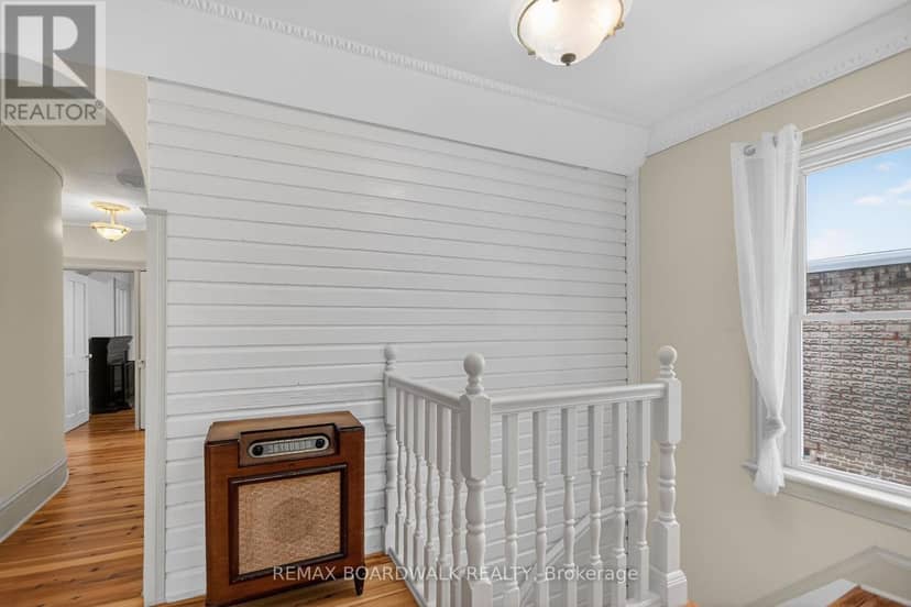 11 Alfred Street — photo 23 of 29