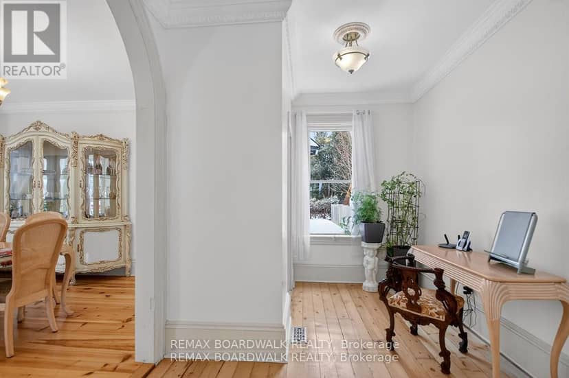 11 Alfred Street — photo 8 of 29