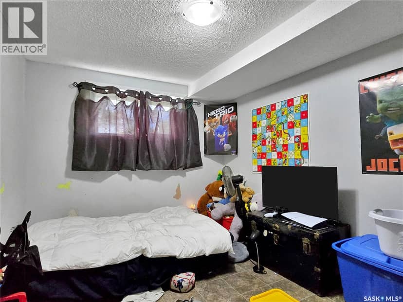 327 S Avenue S, Saskatoon, photo 6