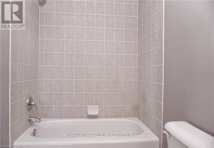 40 Madeleine Street — photo 29 of 31