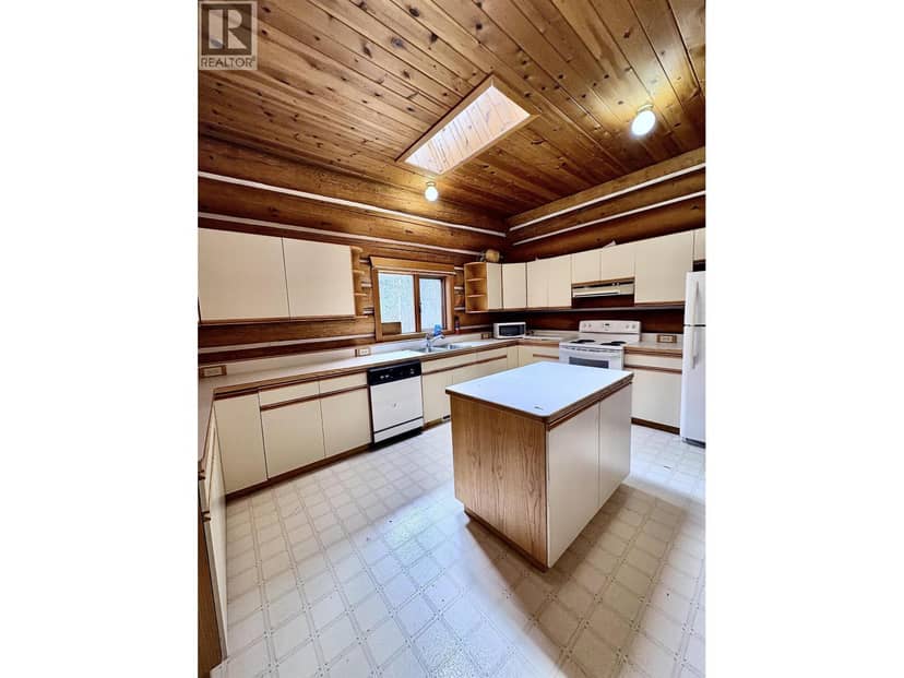 3804 SPRING CREEK DRIVE, Terrace, photo 3