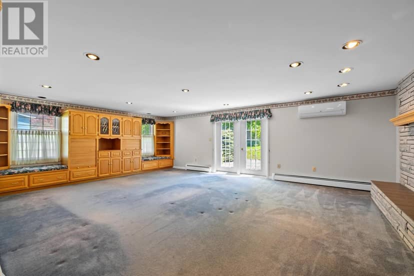 16 Montgomery Drive — photo 26 of 40