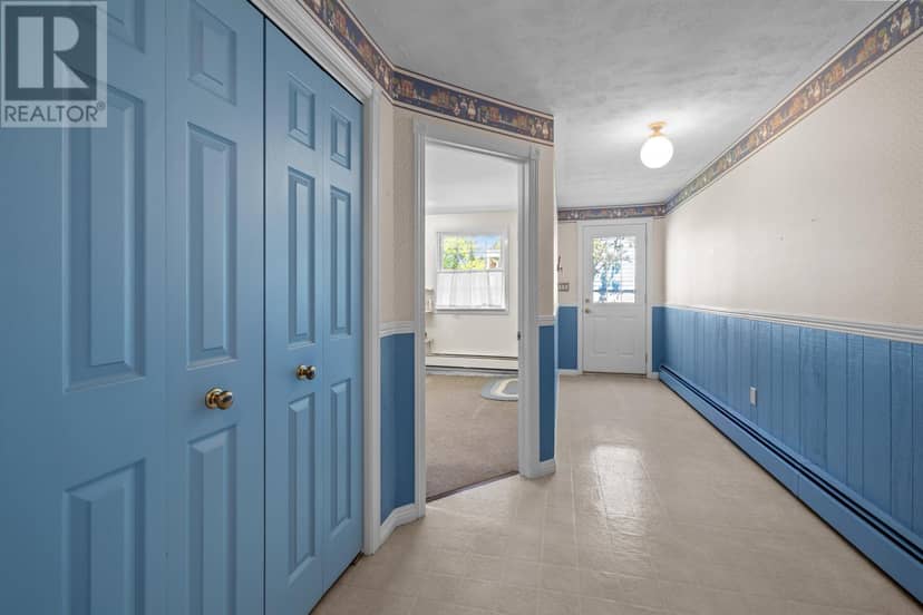 16 Montgomery Drive — photo 29 of 40