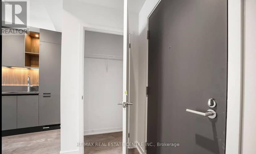 2001 - 39 Mary St Street — photo 18 of 28