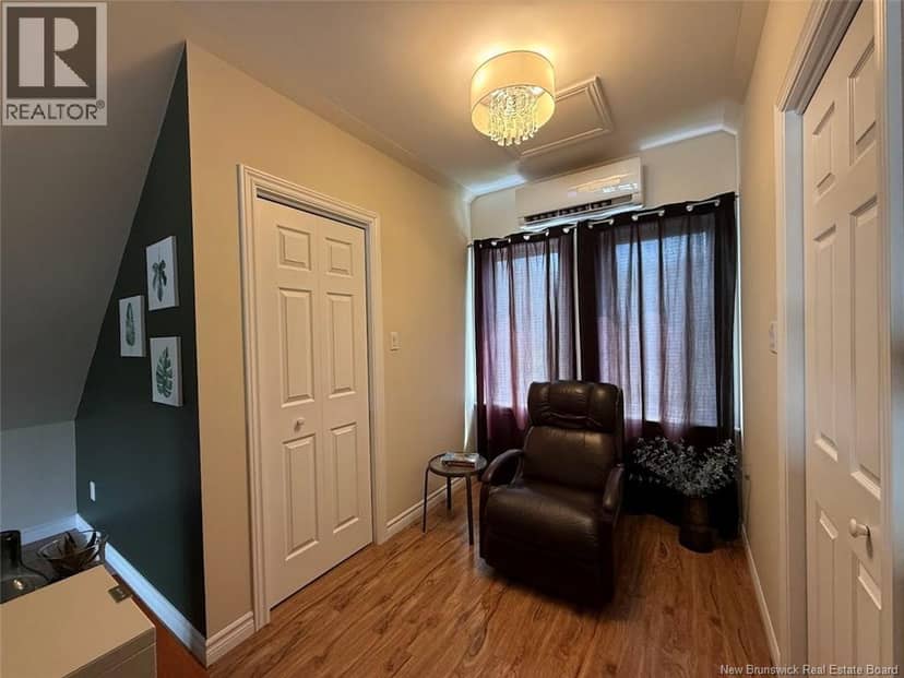 59 42e Avenue — photo 18 of 36