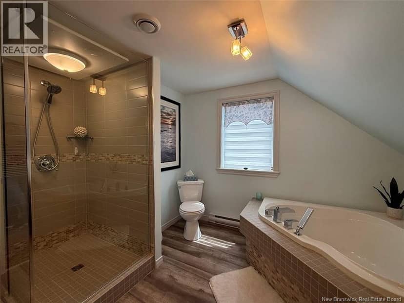 59 42e Avenue — photo 19 of 36