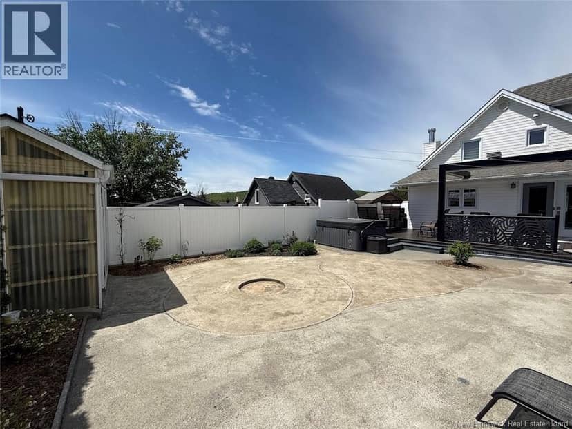59 42e Avenue — photo 31 of 36