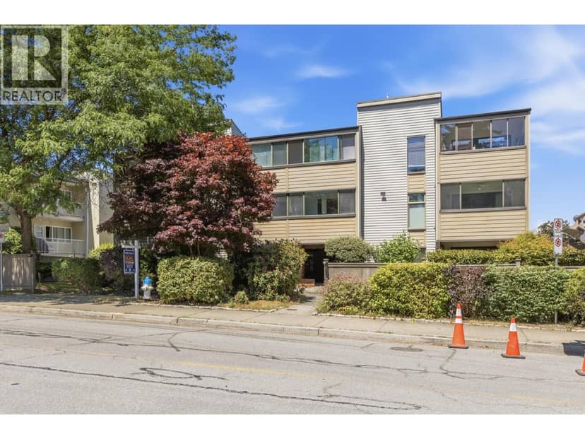 202 5553 16 AVENUE, Delta, photo 2