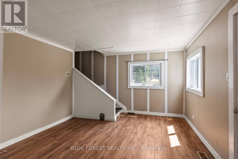 10 Henry Street, St. Thomas, photo 4
