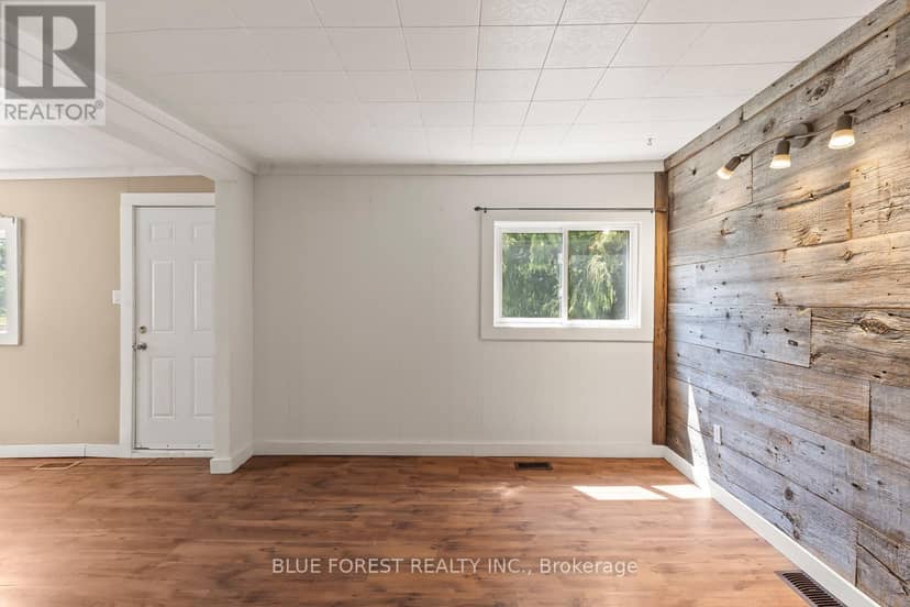 10 Henry Street, St. Thomas, photo 7