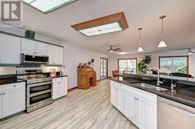 527 River Road — photo 32 of 40