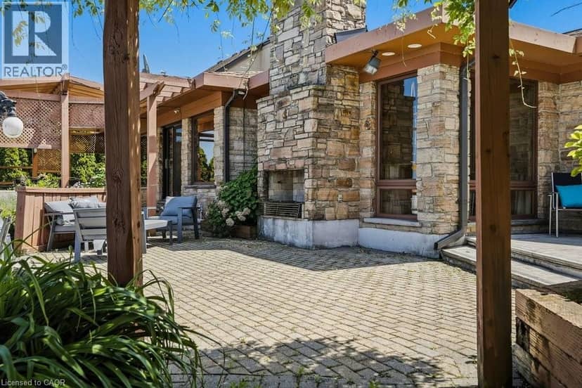 7 LAKEGATE Drive — photo 37 of 40