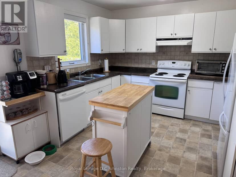 373 Carlisle Street — photo 5 of 22