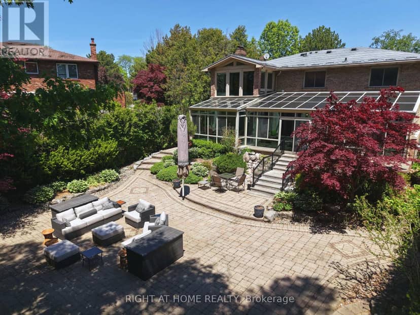2428 Old Carriage Road — photo 8 of 38