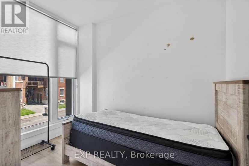 316 Somerset Street E — photo 14 of 27