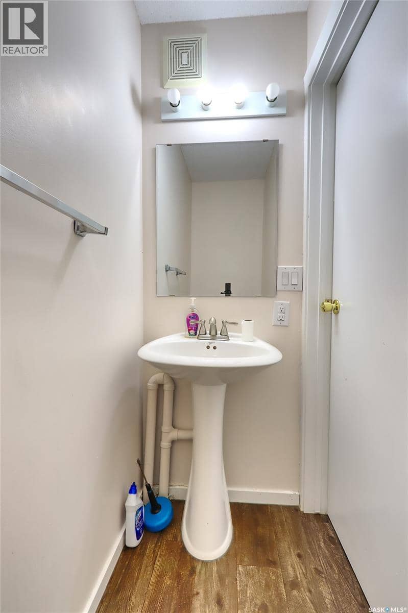 4160 Castle ROAD — photo 12 of 24