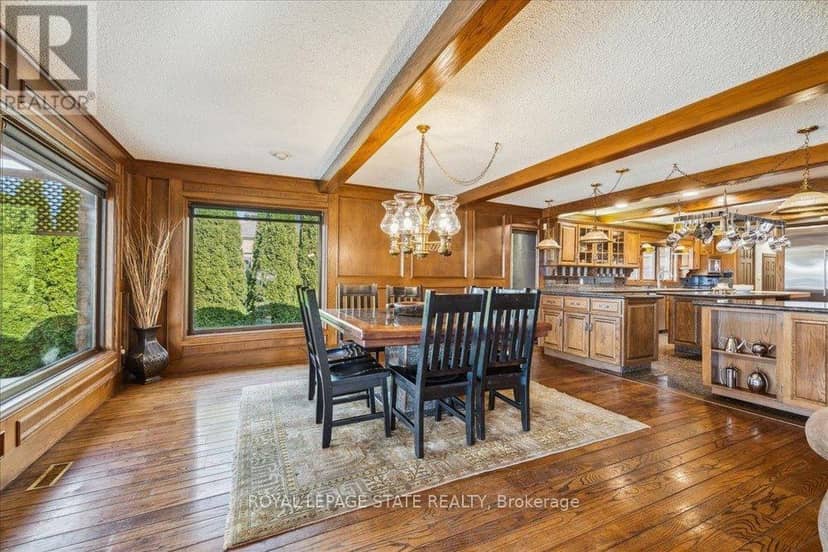 7 Lakegate Drive — photo 15 of 40
