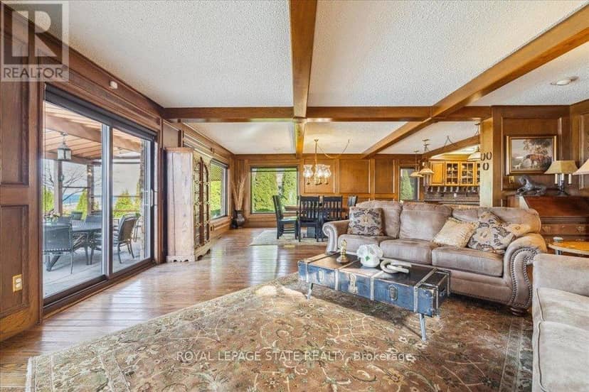7 Lakegate Drive — photo 5 of 40