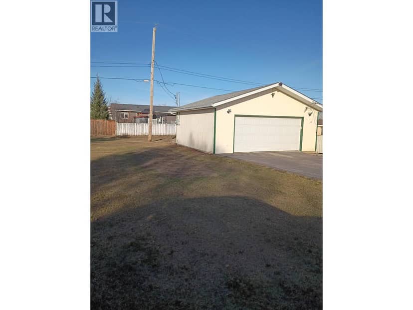 10085 98 STREET, Taylor, photo 3