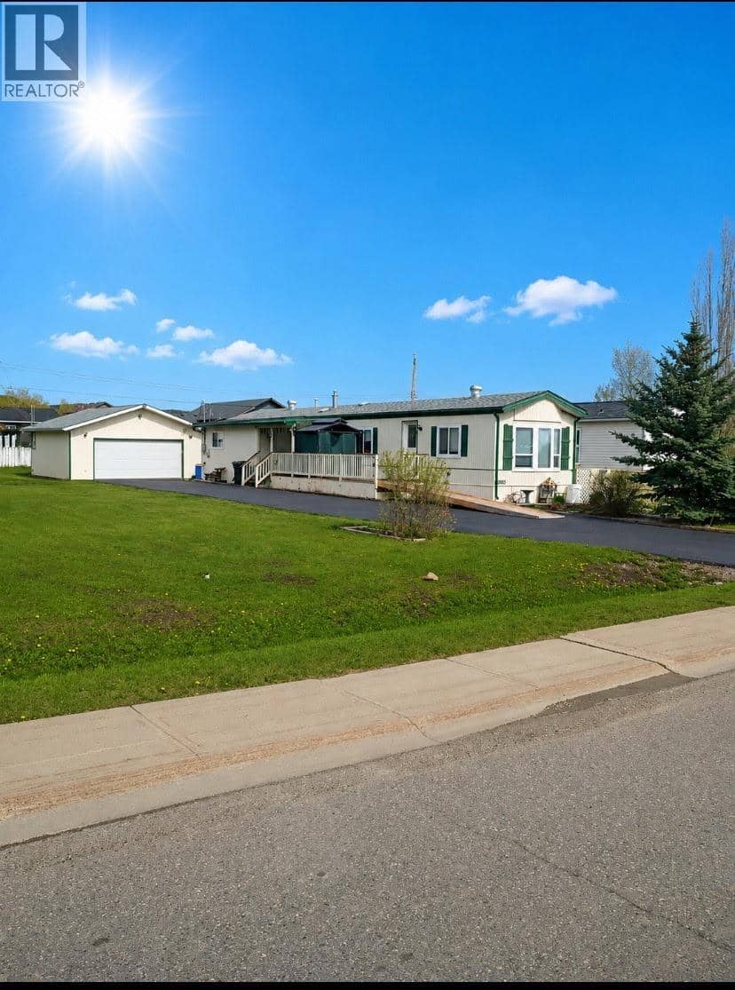 10085 98 STREET, Taylor, photo 2