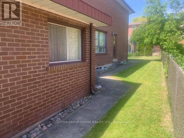 8408 Islington Avenue — photo 26 of 30
