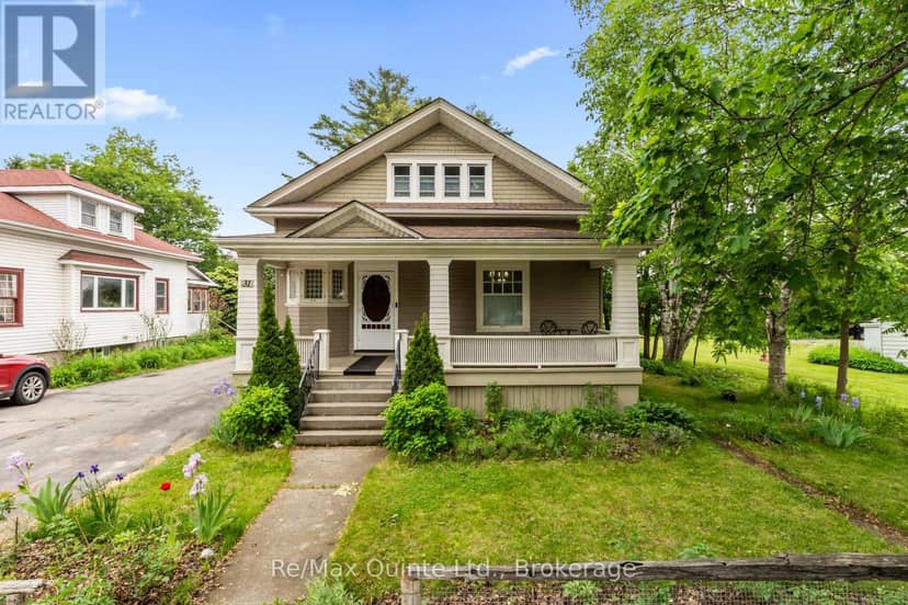 31 Young Street — photo 1 of 39