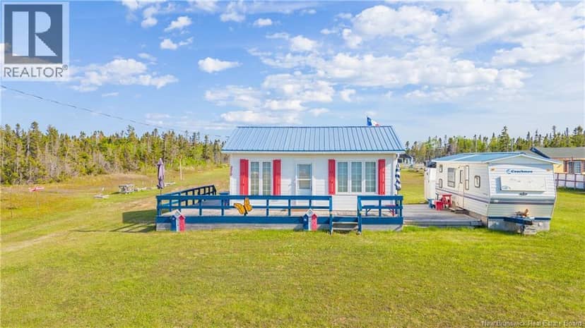 270 des Chalets Road, Maisonnette