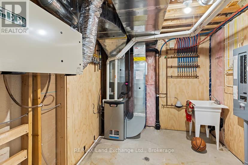 360 Devonshire Road — photo 37 of 40