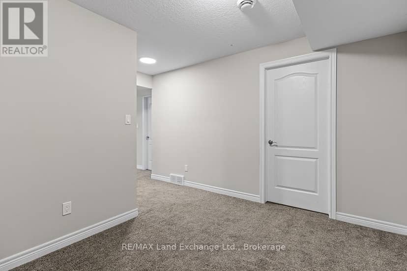 360 Devonshire Road — photo 38 of 40