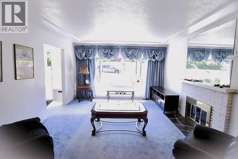 3057 NOEL DRIVE, Burnaby, photo 2