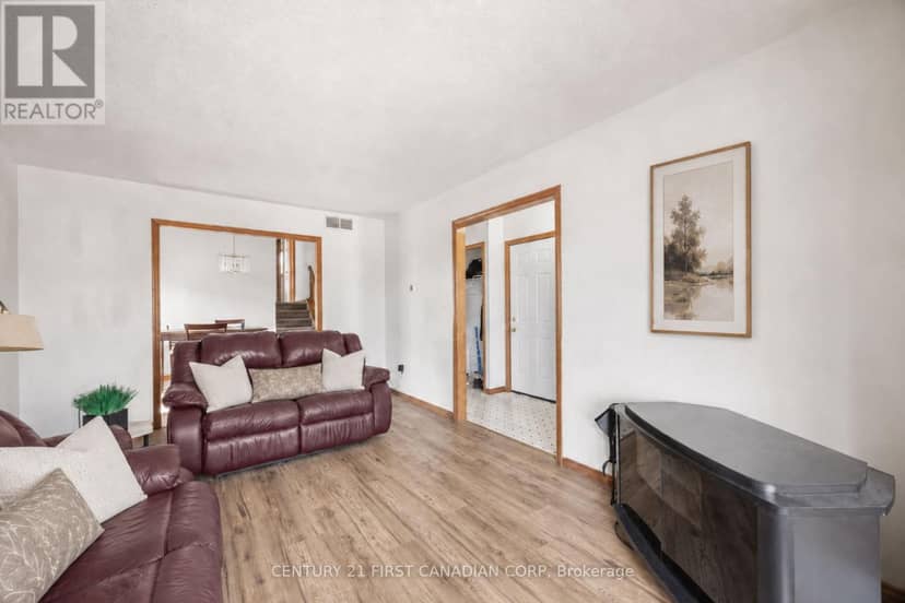 351 Fleming Drive — photo 5 of 26