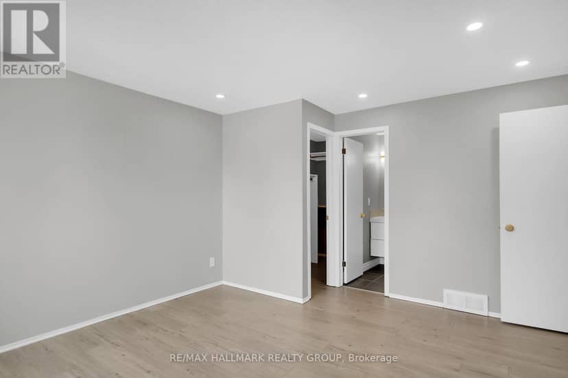 13 Coolspring Crescent — photo 13 of 23