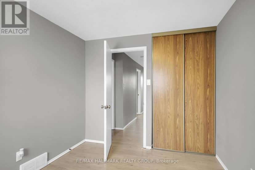 13 Coolspring Crescent — photo 17 of 23