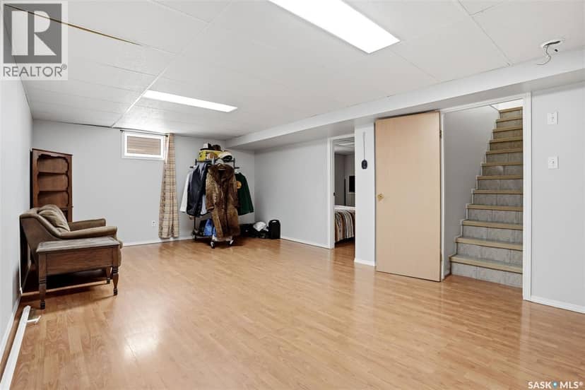 327 Coteau STREET — photo 23 of 40