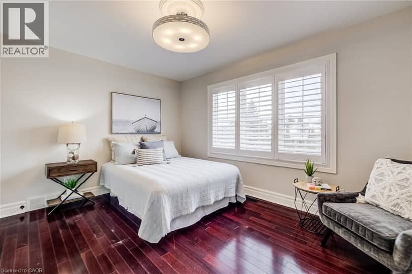 38 DEER RIDGE Crescent — photo 16 of 31