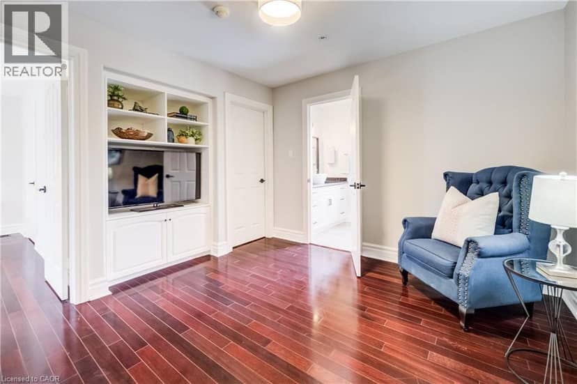 38 DEER RIDGE Crescent — photo 17 of 31