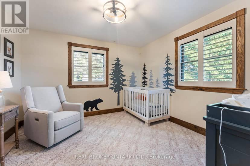 182 Governors Road E — photo 16 of 40